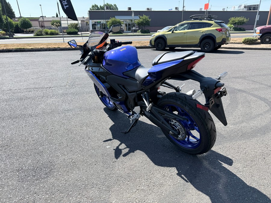 2025 Yamaha YZF-R3