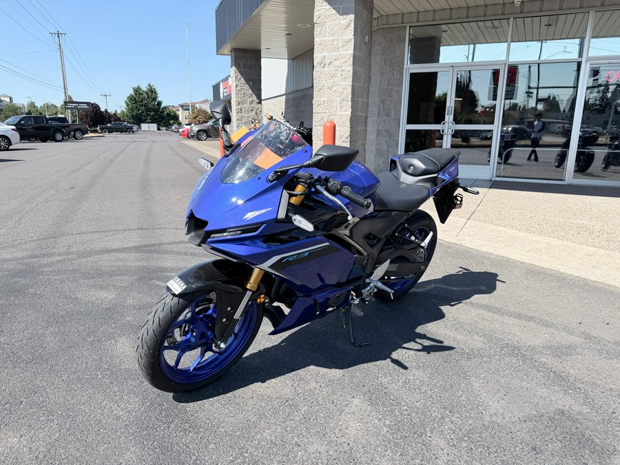 2025 Yamaha YZF-R3