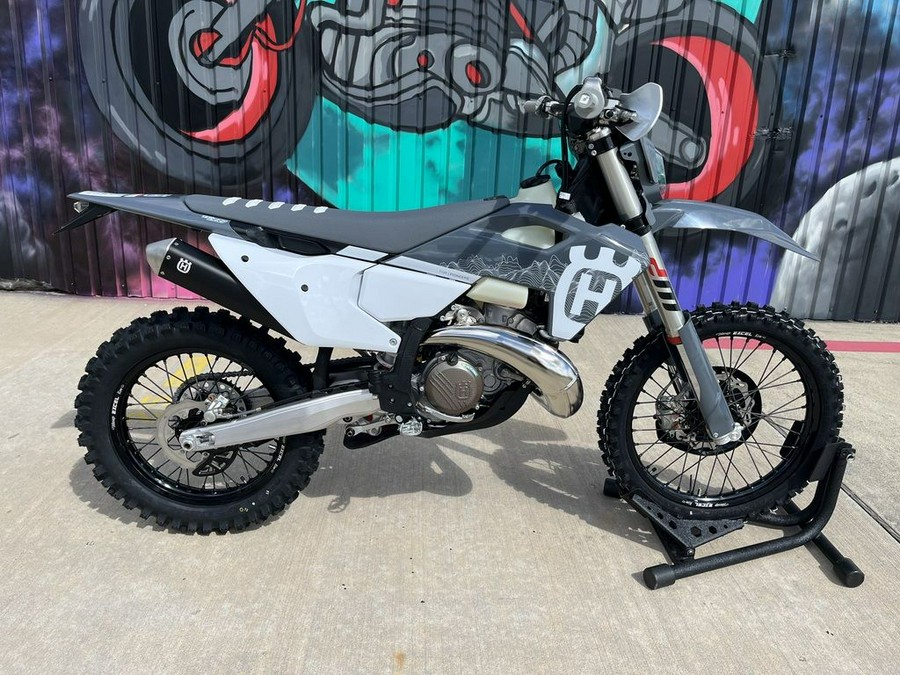 2024 Husqvarna® TE 300 Pro