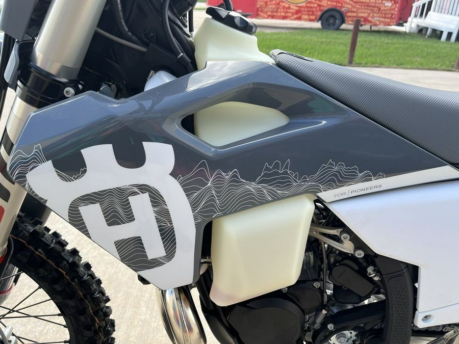 2024 Husqvarna® TE 300 Pro