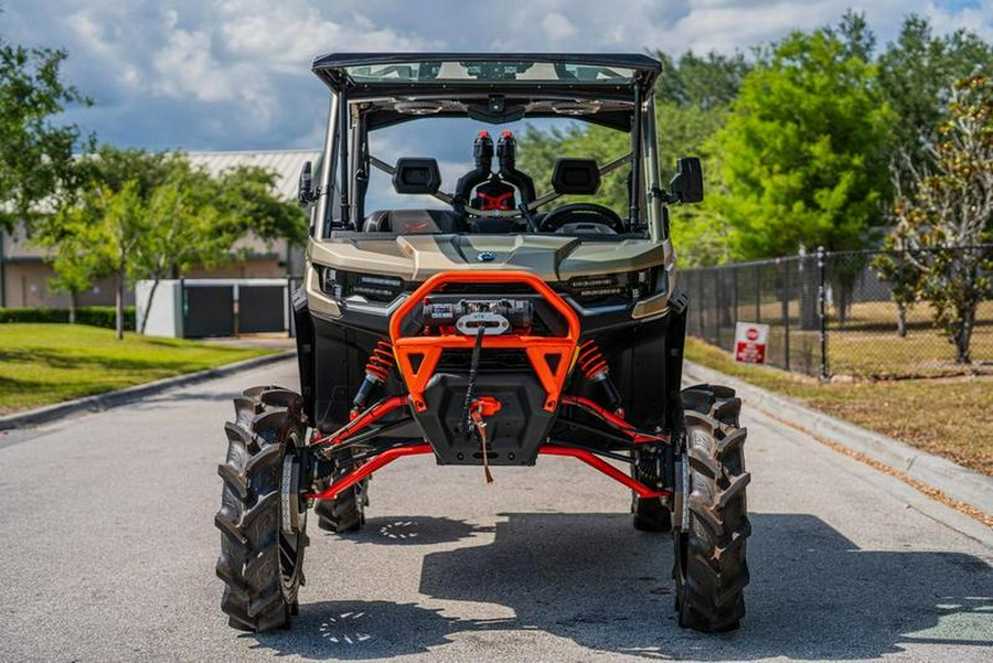 2023 Can-Am® Defender X mr HD10