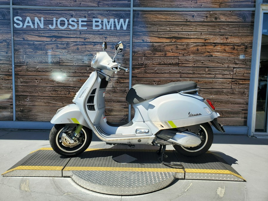 2023 Vespa GTS 300 Super