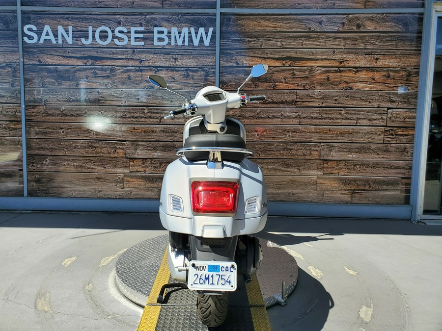 2023 Vespa GTS 300 Super