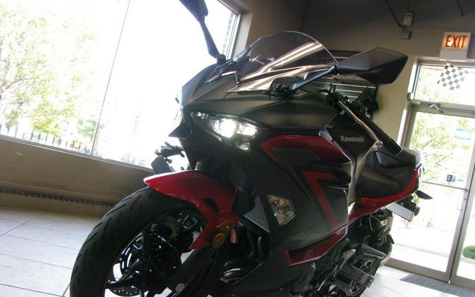 2024 Kawasaki Ninja® 500 ABS Passion Red/Metallic Flat Spark Black