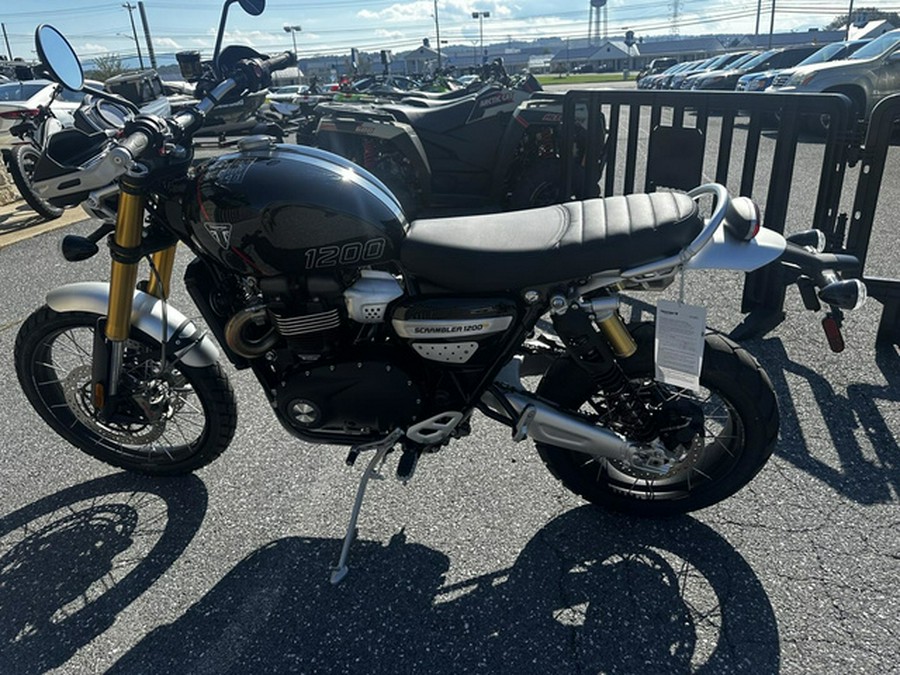 2025 Triumph Scrambler 1200 XE
