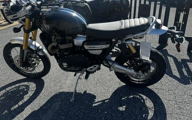 2025 Triumph Scrambler 1200 XE