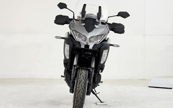 2025 Kawasaki Versys® 1100 SE LT ABS