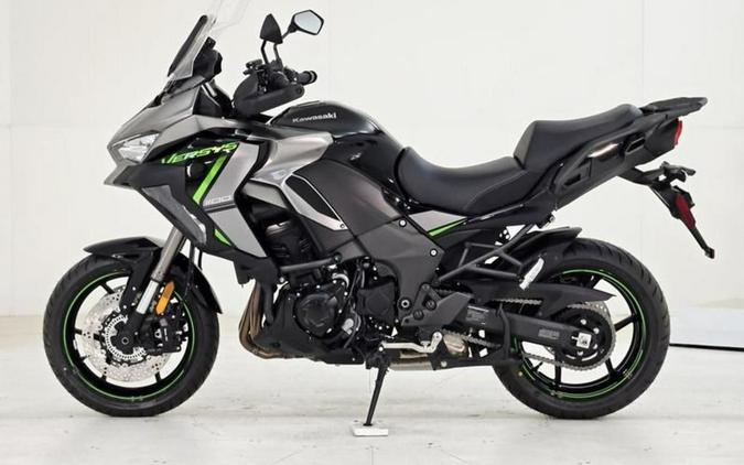 2025 Kawasaki Versys® 1100 SE LT ABS