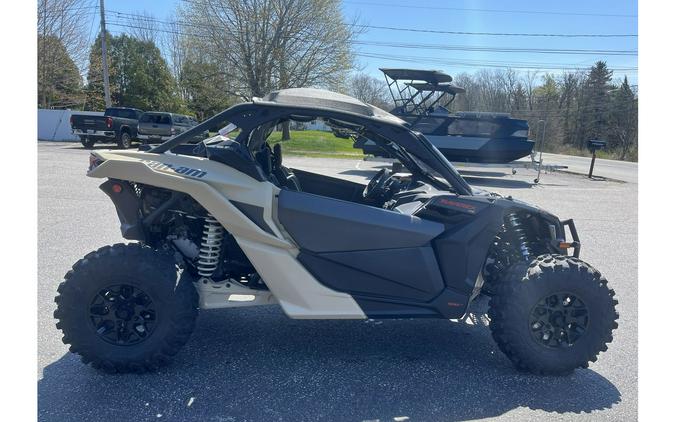 2023 Maverick X3 DS TURBO RR 64 Tan/Black - Can-Am