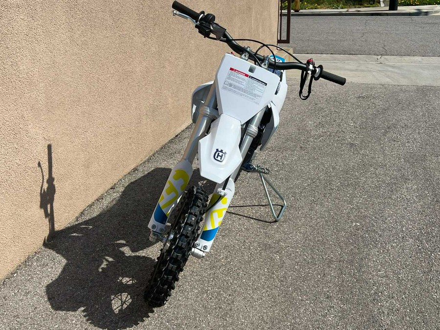 2024 HUSQVARNA EE 5