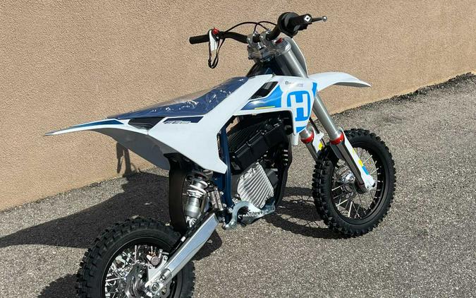 2024 HUSQVARNA EE 5