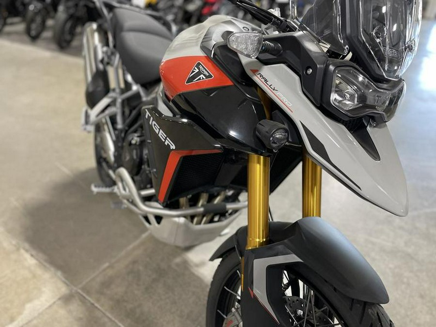 2024 Triumph Tiger 900 Rally Pro Ash Grey / Intense Orange