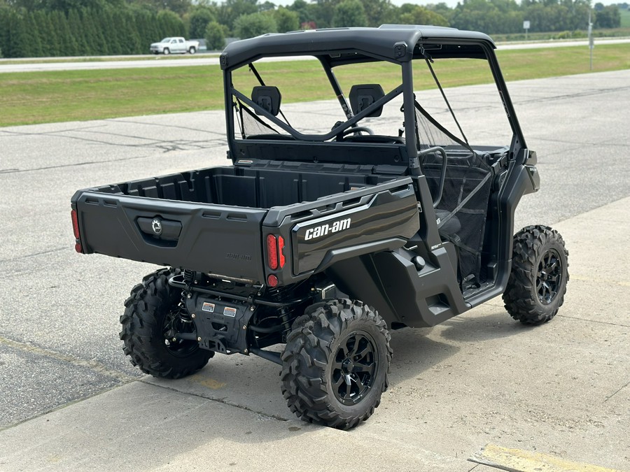 2024 Can-Am Defender XT HD10