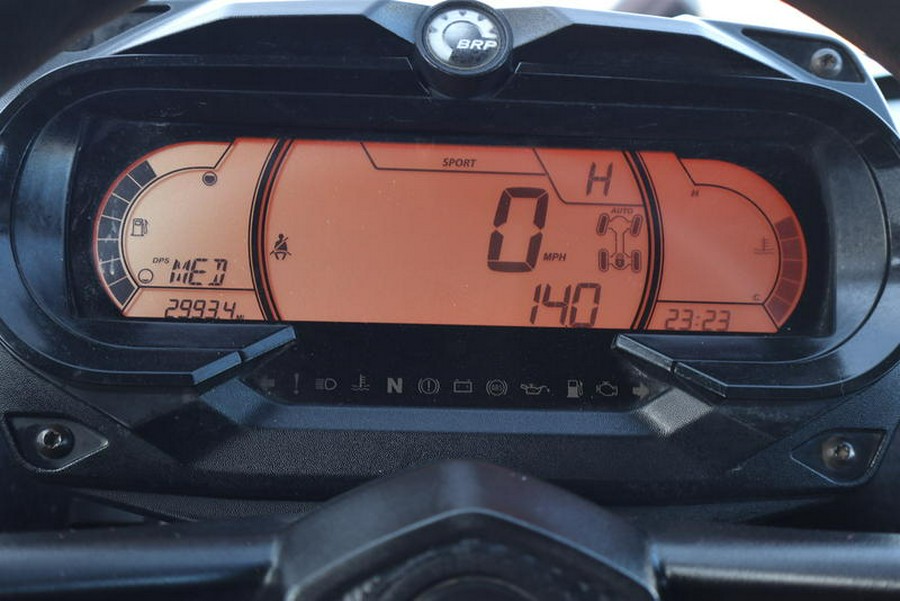 2020 Can-Am® Maverick™ X3 MAX X™ rs Turbo RR Hyper Silver, Intense Blue & Manta Green