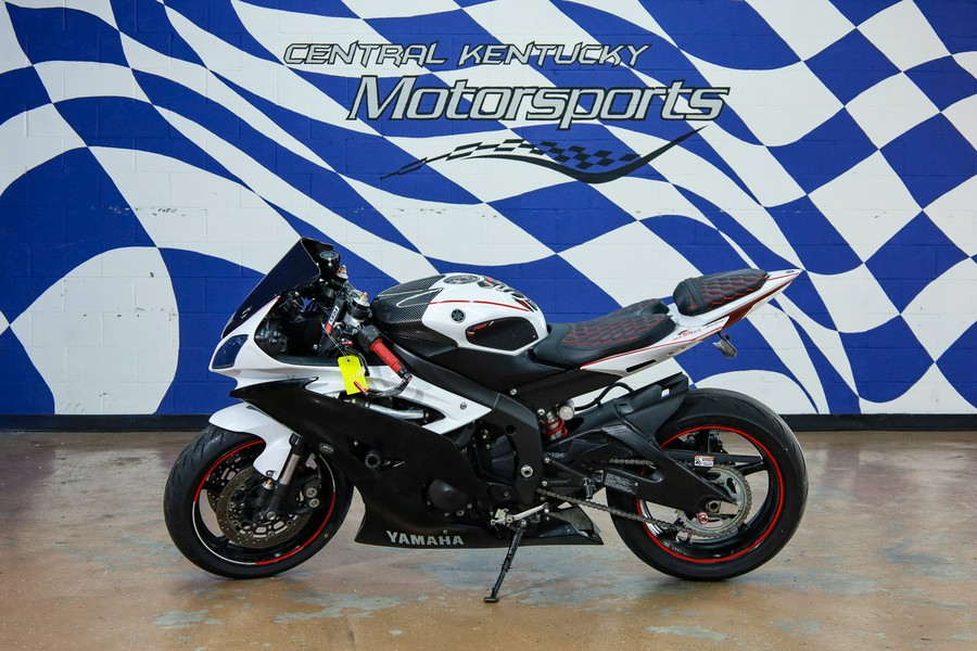 2012 YZF-R6 - Yamaha