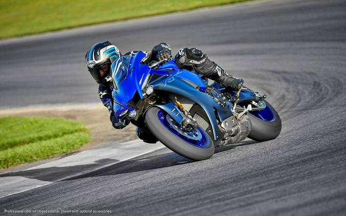 2024 Yamaha YZF-R1 Preview