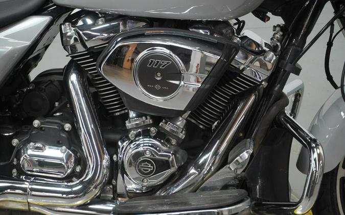 2024 Harley-Davidson® Street Glide® Billiard Gray