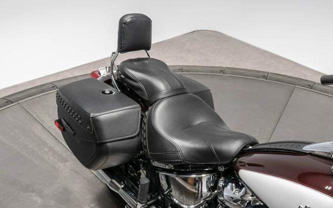 2021 HARLEY-DAVIDSON FLHC HERITAGE CLASSIC in Midnight Crimson/Stonewashed White Pearl