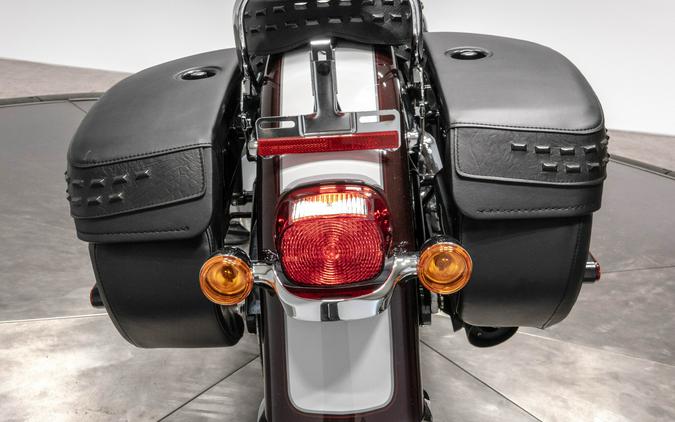 2021 HARLEY-DAVIDSON FLHC HERITAGE CLASSIC in Midnight Crimson/Stonewashed White Pearl