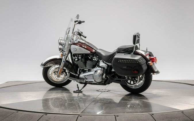 2021 HARLEY-DAVIDSON FLHC HERITAGE CLASSIC in Midnight Crimson/Stonewashed White Pearl