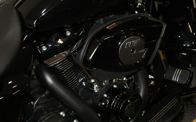 2026 Harley-Davidson® Road Glide® VIVID BLACK