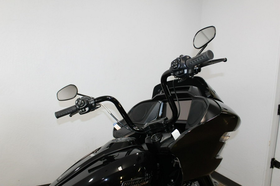 2026 Harley-Davidson® Road Glide® VIVID BLACK
