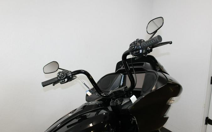 2026 Harley-Davidson® Road Glide® VIVID BLACK