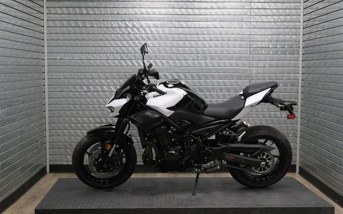 2026 KAWASAKI Z900 ABS