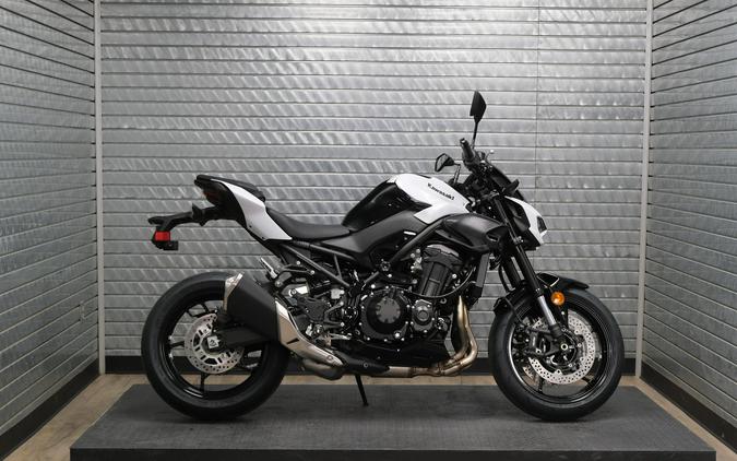 2026 KAWASAKI Z900 ABS