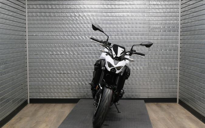 2026 KAWASAKI Z900 ABS
