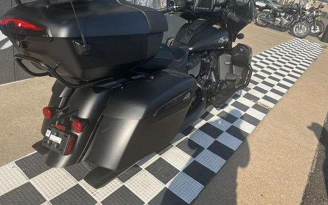 2024 Indian Motorcycle® Roadmaster® Dark Horse® w/Powerband Audio Package Black Smoke