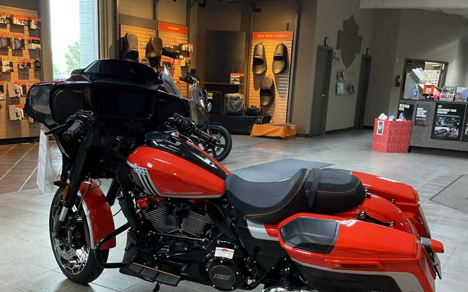 FLHXSE 2024 CVO™ Street Glide®