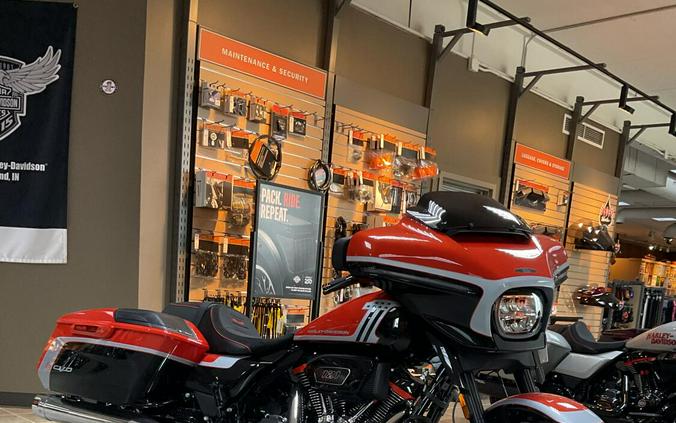 FLHXSE 2024 CVO™ Street Glide®