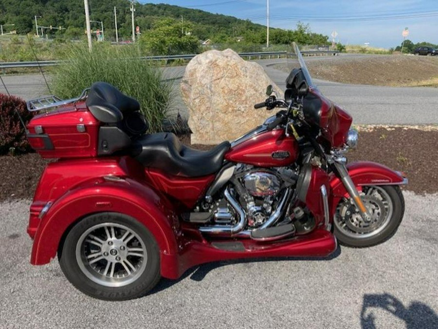 2013 Harley-Davidson® FLHTCUTG - Tri Glide® Ultra Classic®