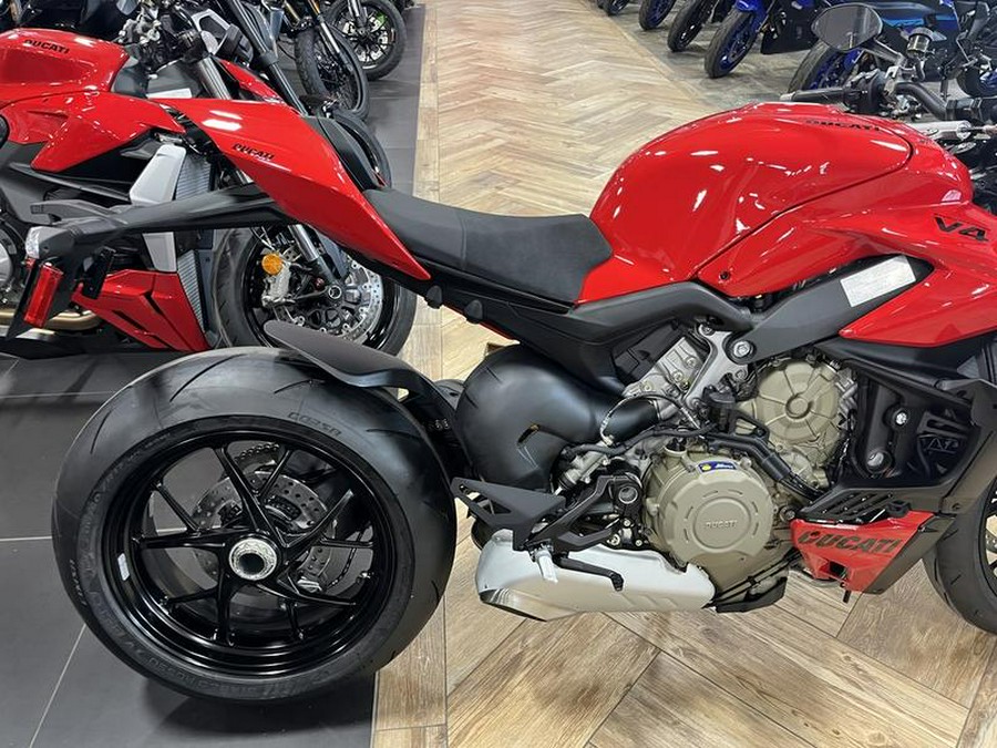 2024 Ducati Streetfighter V4 Red