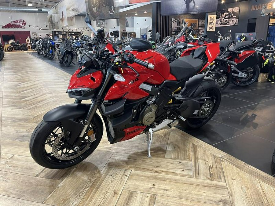 2024 Ducati Streetfighter V4 Red