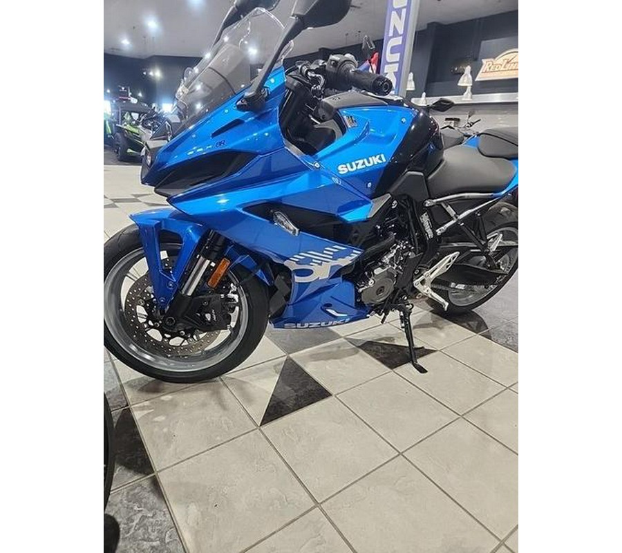2025 Suzuki GSX-8R