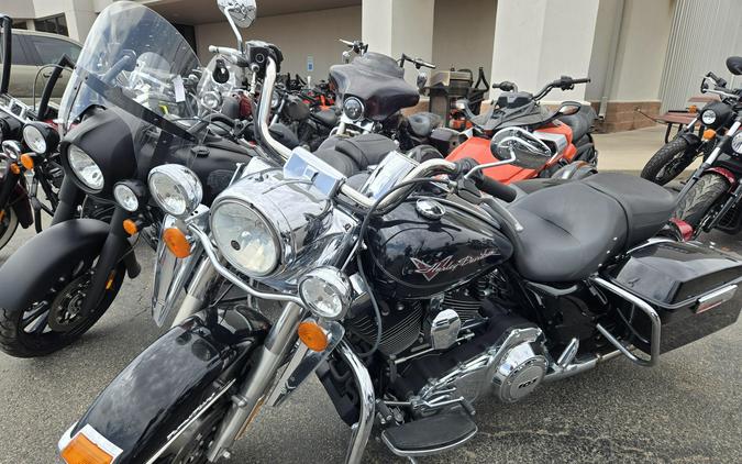 2013 HARLEY ROAD KING