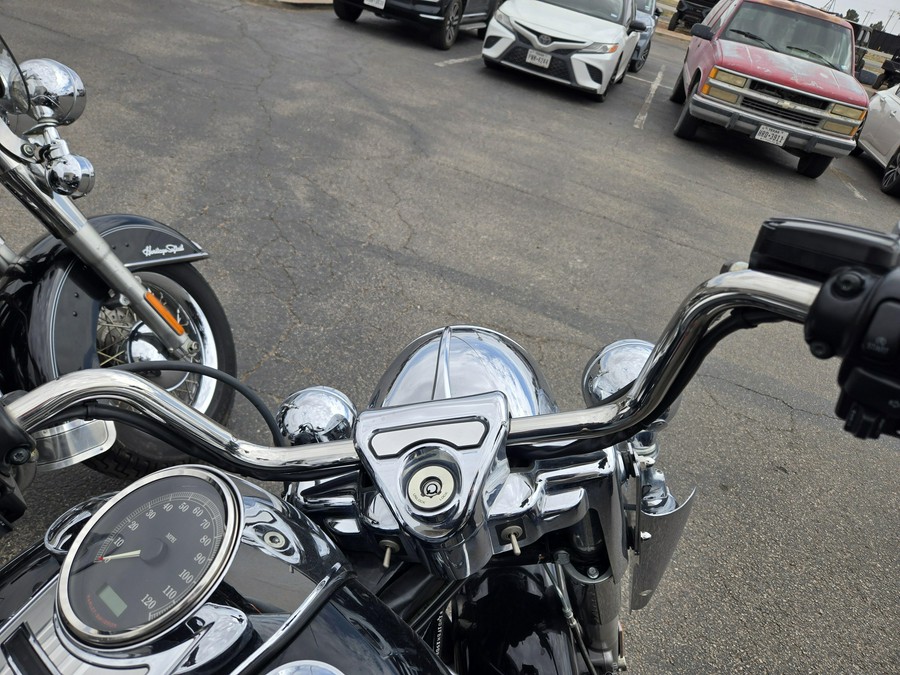 2013 HARLEY ROAD KING