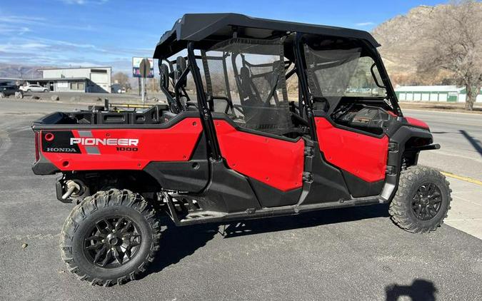 2023 Honda® Pioneer 1000-6 Deluxe Crew