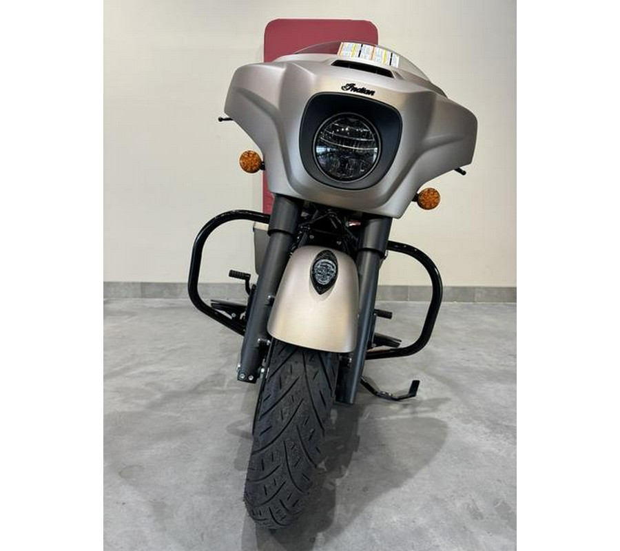 2024 Indian Motorcycle® Chieftain® Dark Horse® w/Powerband Audio Pkg Sandstone Smoke