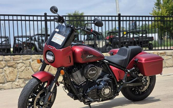 2025 Indian Motorcycle® Sport Chief RT Sunset Red Smoke