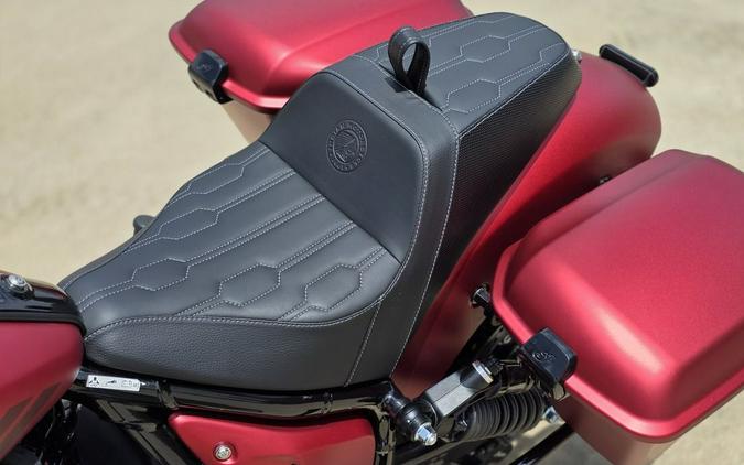 2025 Indian Motorcycle® Sport Chief RT Sunset Red Smoke