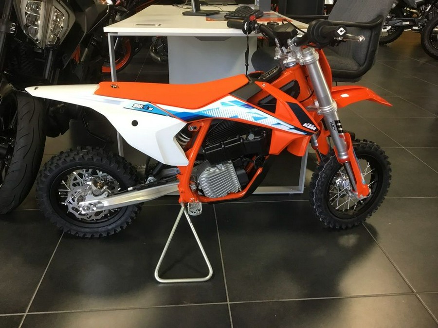 2024 KTM SX-E 3