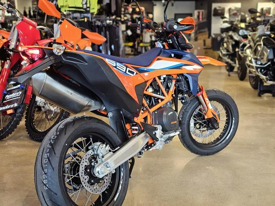 2024 KTM 690 SMC R