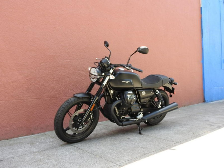 2023 Moto Guzzi V7 Stone