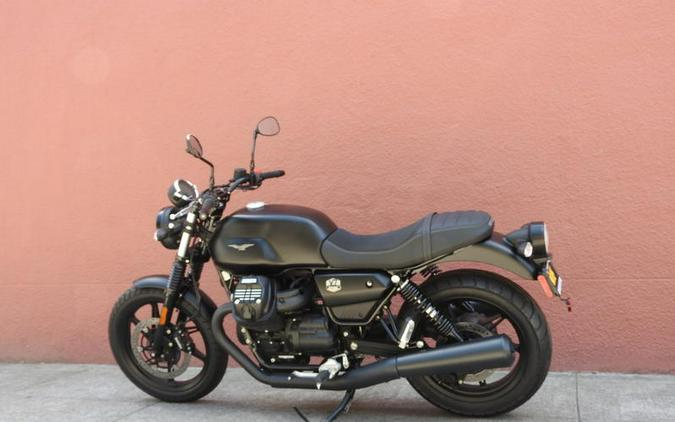 2023 Moto Guzzi V7 Stone