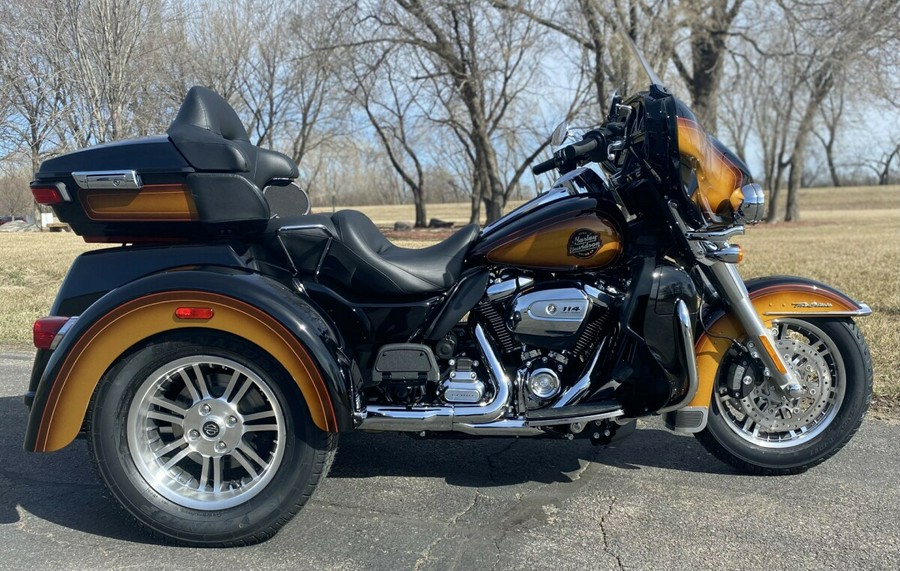 2024 Harley-Davidson Tri Glide Ultra Tobacco Fade