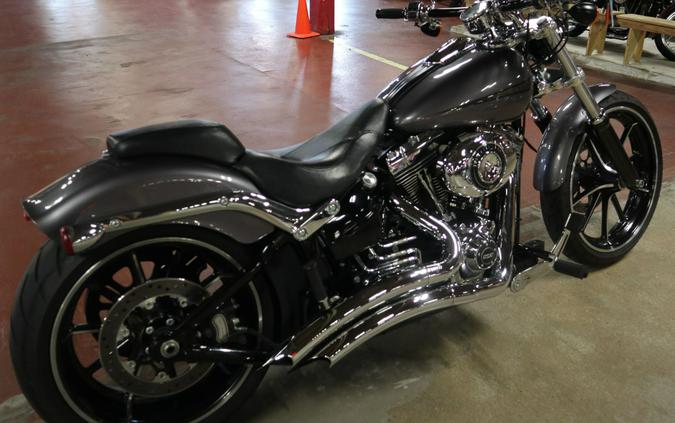 2015 Harley-Davidson Breakout®