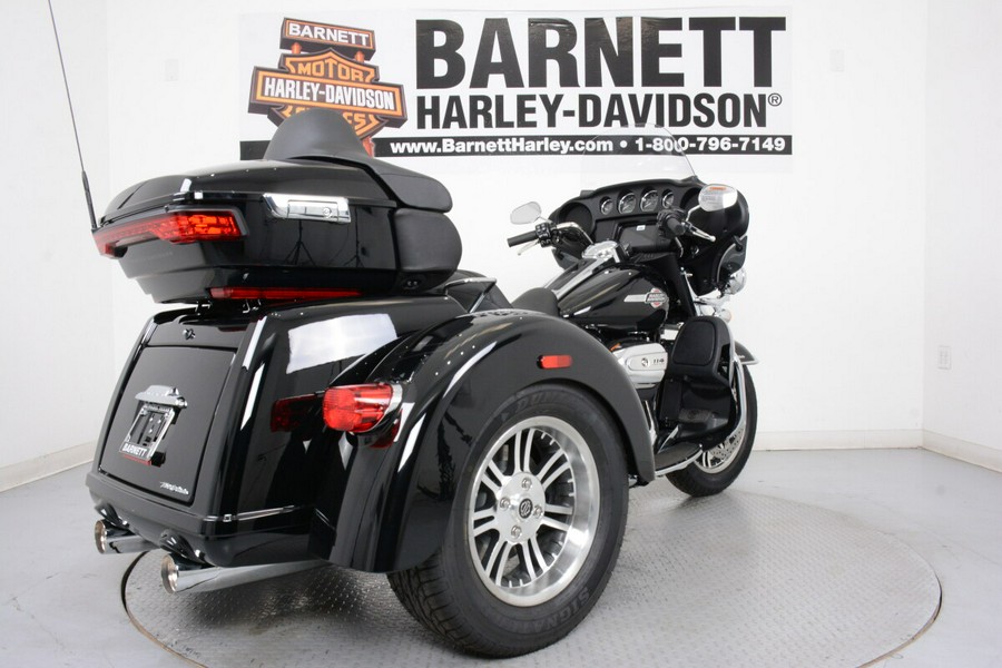 2024 Harley-Davidson FLHTCUTG Tri Glide Ultra